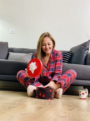 Kırmızı Ekoseli Pijama Takımı